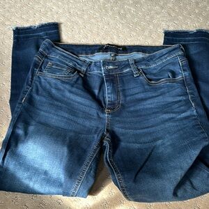 Prosperity dark blue jeans